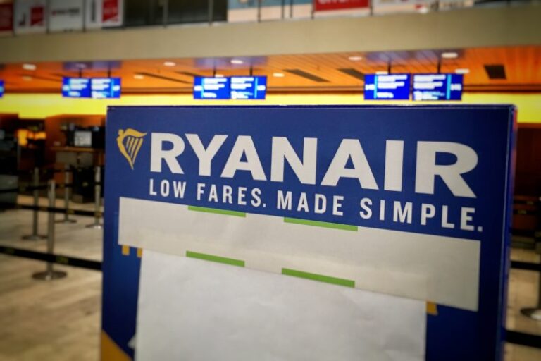 Tyske Ryanair-piloter på spring til at opruste irsk julestrejke - flyvebranchen.dk